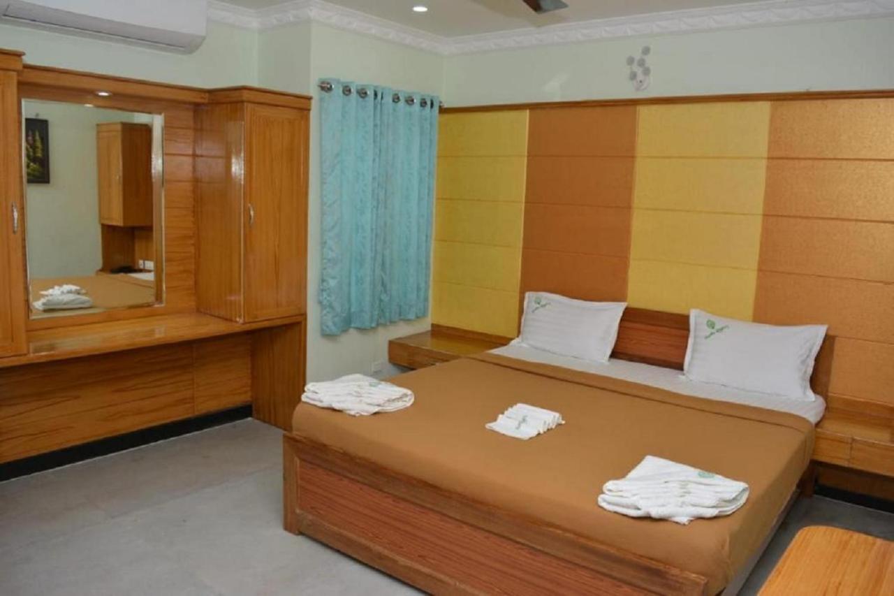 Skantha Regency Tiruchchendūr Dış mekan fotoğraf